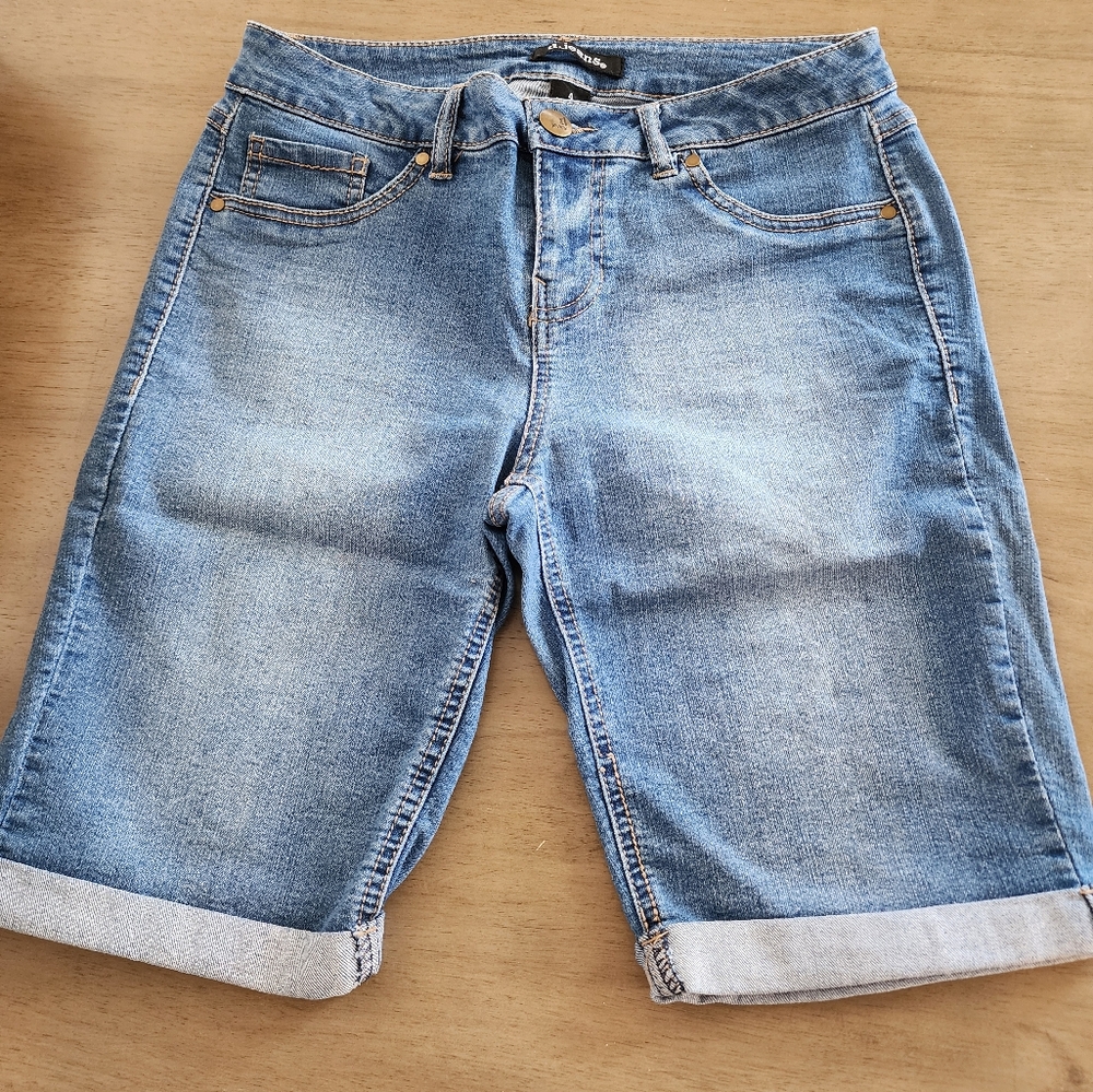 D. Jeans, Size 4  denim shorts